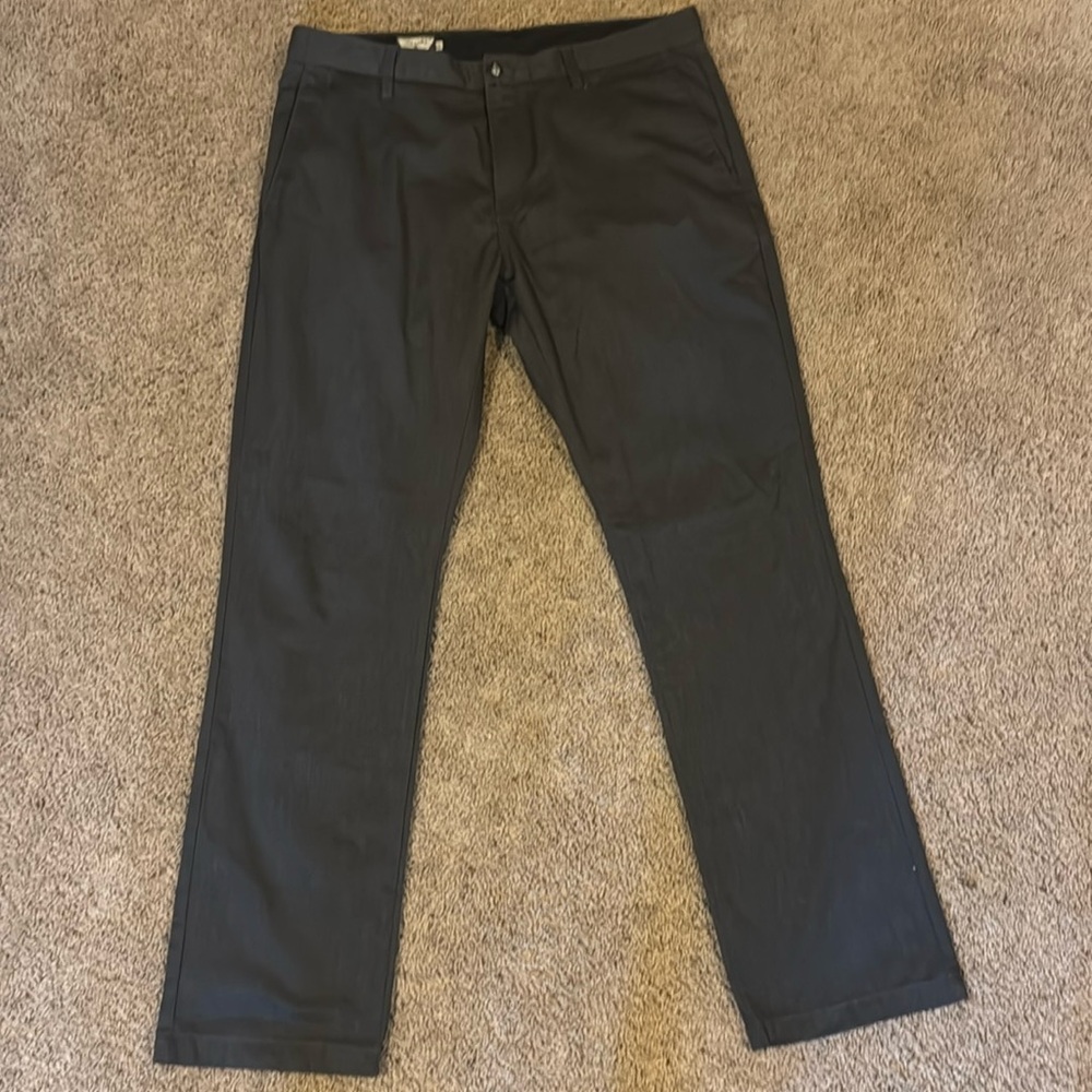 Volcom chinos, men’s size 36, dark gray